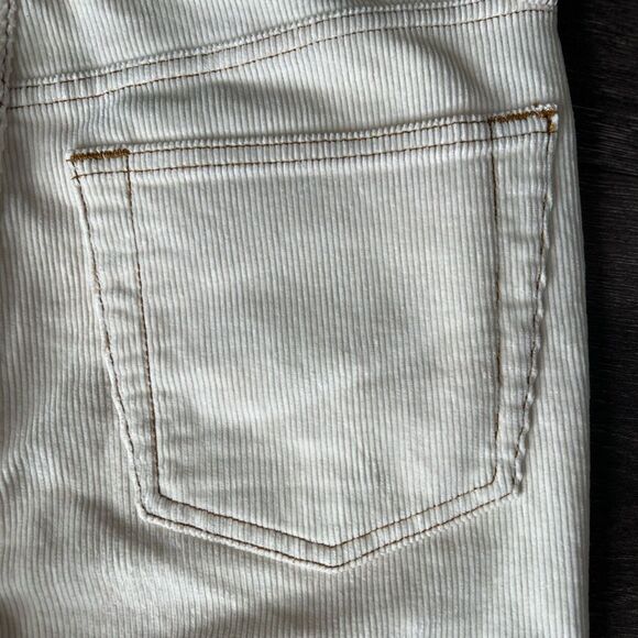 Re/Done Corduroy Stretch High Rise Ankle Crop in Winter White. Size 25. NWT! - Picture 9 of 15